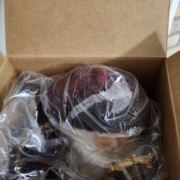 16" Grandeur Noel Santa Claus /Detailed Fabric Collectors Edition/Christmas - Picture 2 of 12